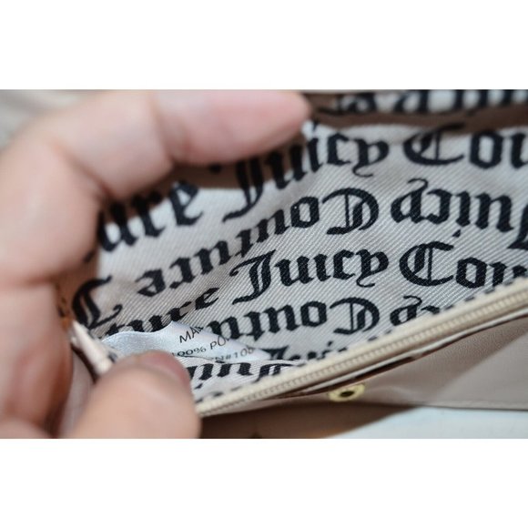 Juicy Couture Red Leather Credit Card ID Cash coins Case Wallet w/ keychain - Picture 6 of 6